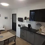 Maison Pour 2 A 4 Personnes Avec Jardin Proche De La Et Des Commerces Holiday home *