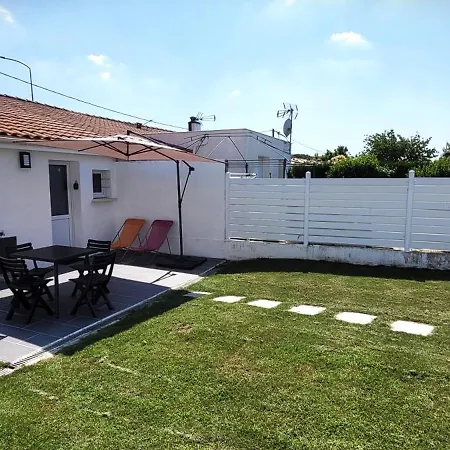 Feriehus Maison Pour 2 A 4 Personnes Avec Jardin Proche De La Et Des Commerces