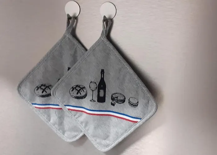 Maison Pour 2 A 4 Personnes Avec Jardin Proche De La Et Des Commerces *