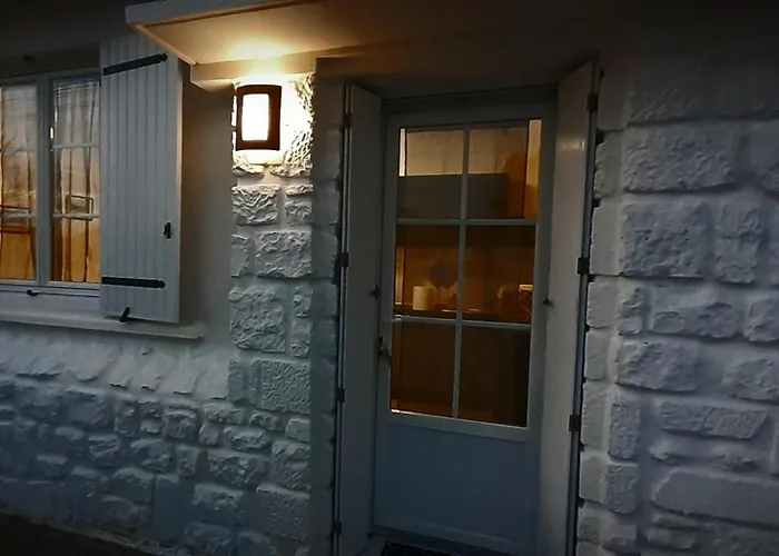 Maison Pour 2 A 4 Personnes Avec Jardin Proche De La Et Des Commerces