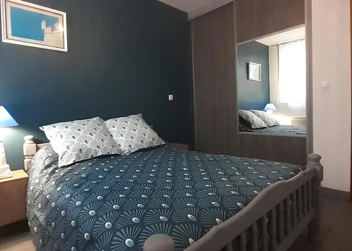 Maison Pour 2 A 4 Personnes Avec Jardin Proche De La Et Des Commerces Feriehus Royan