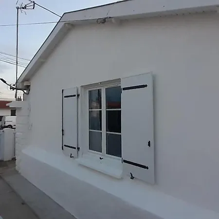 Maison Pour 2 à 4 Personnes Avec Jardin Proche De La Et Des Commerces Royan
