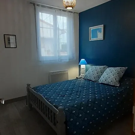 Maison Pour 2 à 4 Personnes Avec Jardin Proche De La Et Des Commerces *
