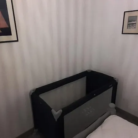 Maison Pour 2 A 4 Personnes Avec Jardin Proche De La Et Des Commerces Holiday home