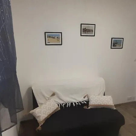 Holiday home Maison Pour 2 A 4 Personnes Avec Jardin Proche De La Et Des Commerces *