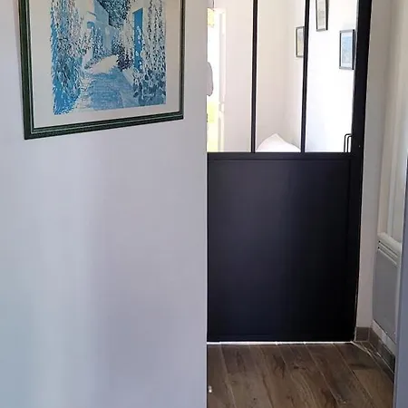 Maison Pour 2 à 4 Personnes Avec Jardin Proche De La Et Des Commerces Casa vacanze *