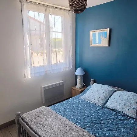 Maison Pour 2 A 4 Personnes Avec Jardin Proche De La Et Des Commerces *