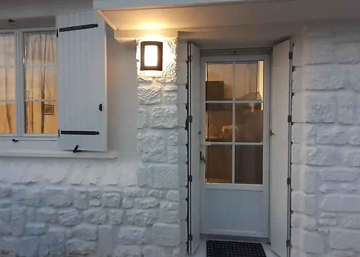 Maison Pour 2 A 4 Personnes Avec Jardin Proche De La Et Des Commerces Holiday home