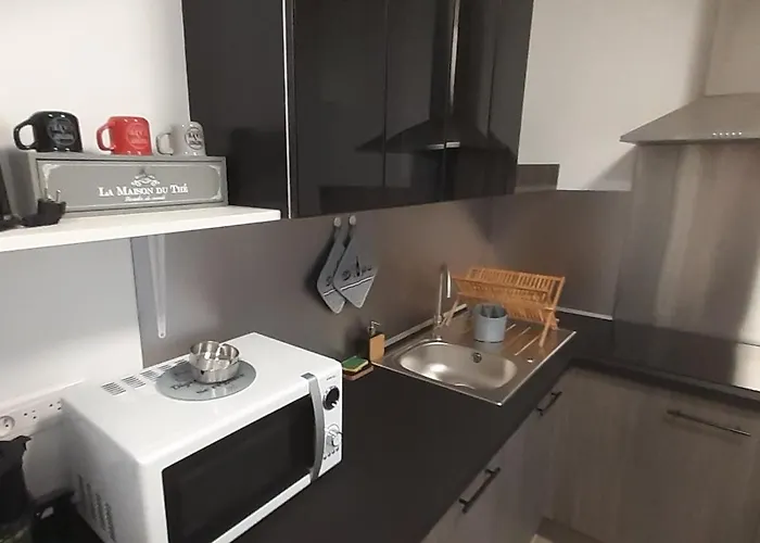 Maison Pour 2 A 4 Personnes Avec Jardin Proche De La Et Des Commerces Holiday home *